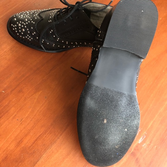 !!SOLD!! NEW NBW WANTED STUDDED OXFORDS sz7 - Picture 3 of 4